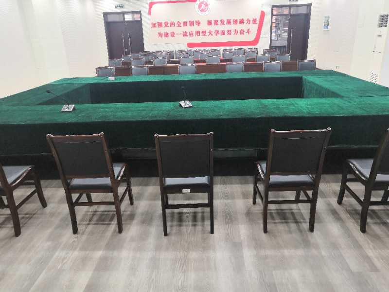 小蓝鲸石晶地板会议室装修案例