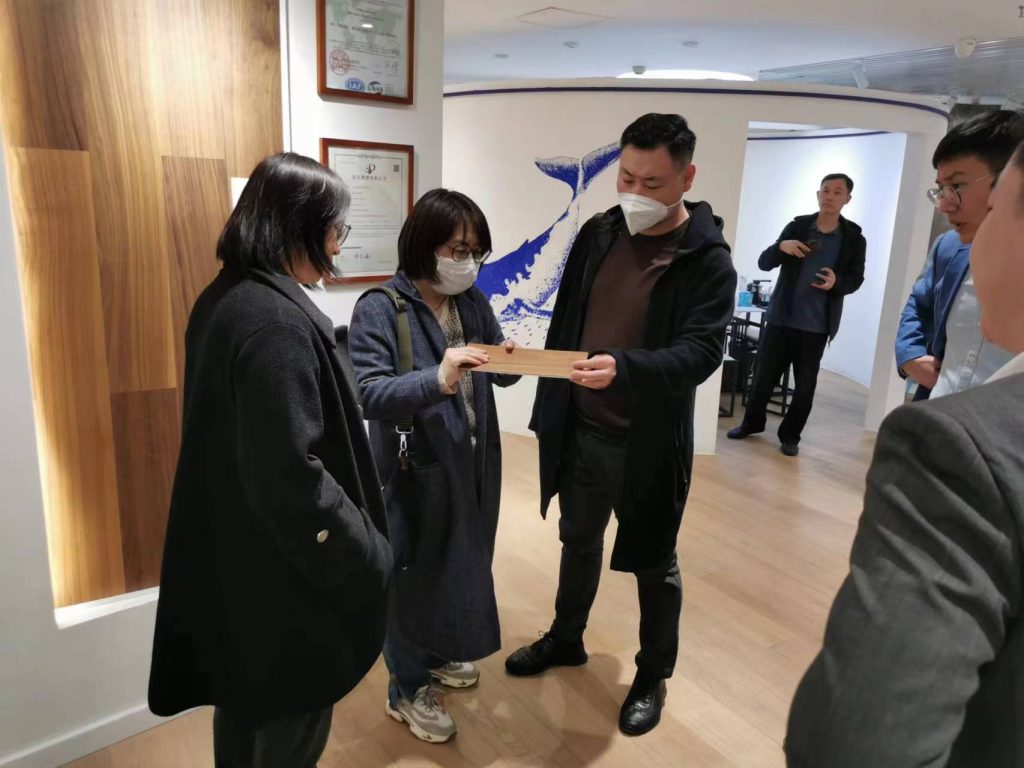 河北装饰集团参观小蓝鲸石晶展厅