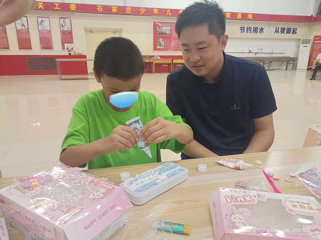 “筑梦童年 循梦前行”小蓝鲸石晶地板公益夏令营温暖结营！