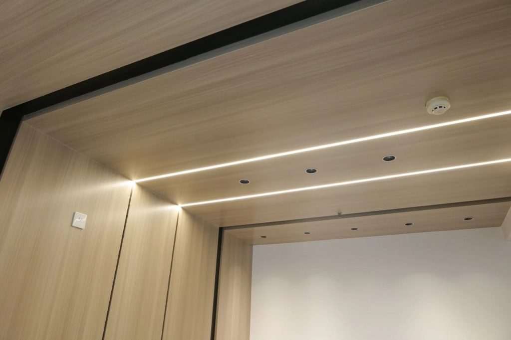 小蓝鲸石晶墙板-富泉商贸公司会议室改造后案例图片